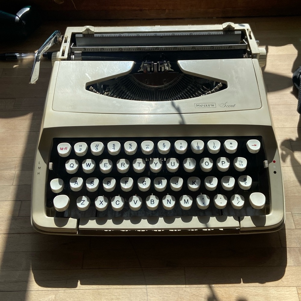 Vintage 1960s Sears Scout Steel Mechanical Manual Typewriter